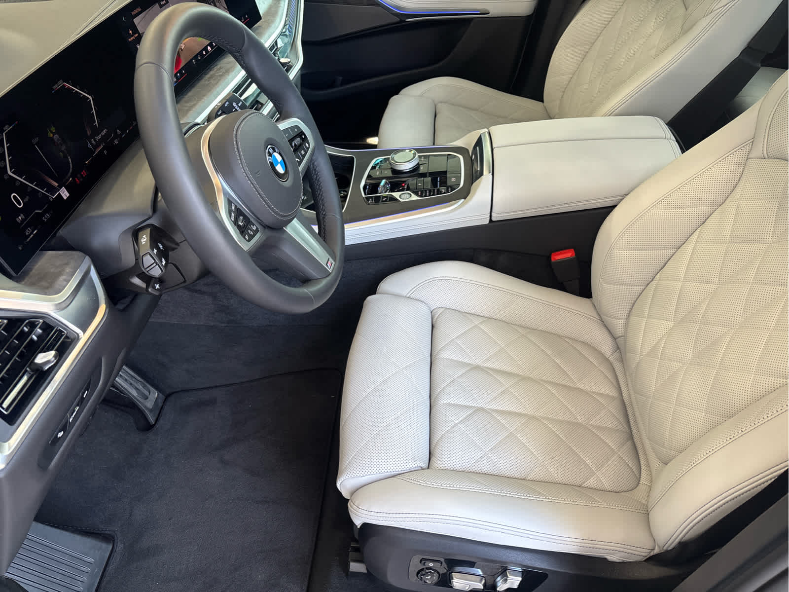 Used 2026  BMW xDrive40i image 11