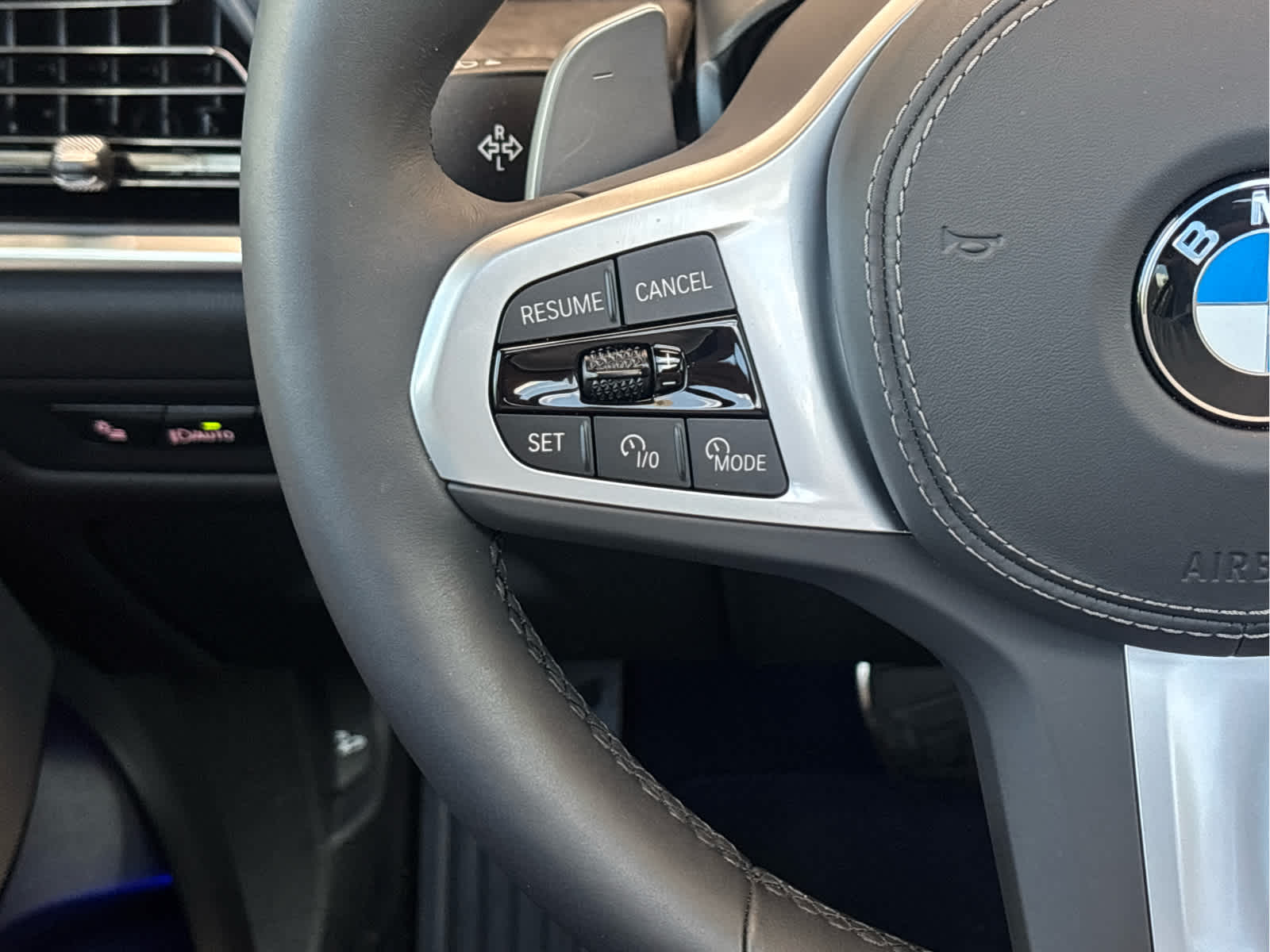 Used 2026  BMW xDrive40i image 16