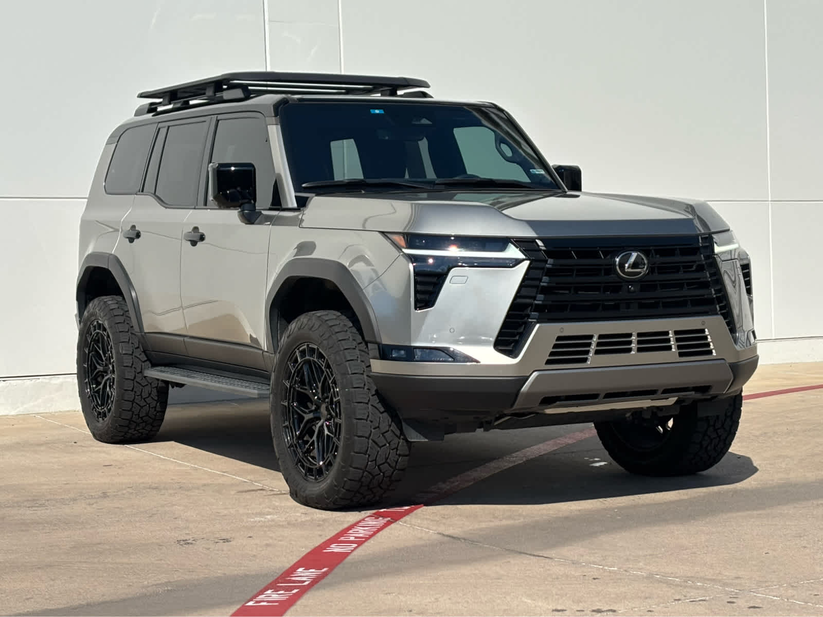 Used 2025  Lexus GX 550 Premium image 3