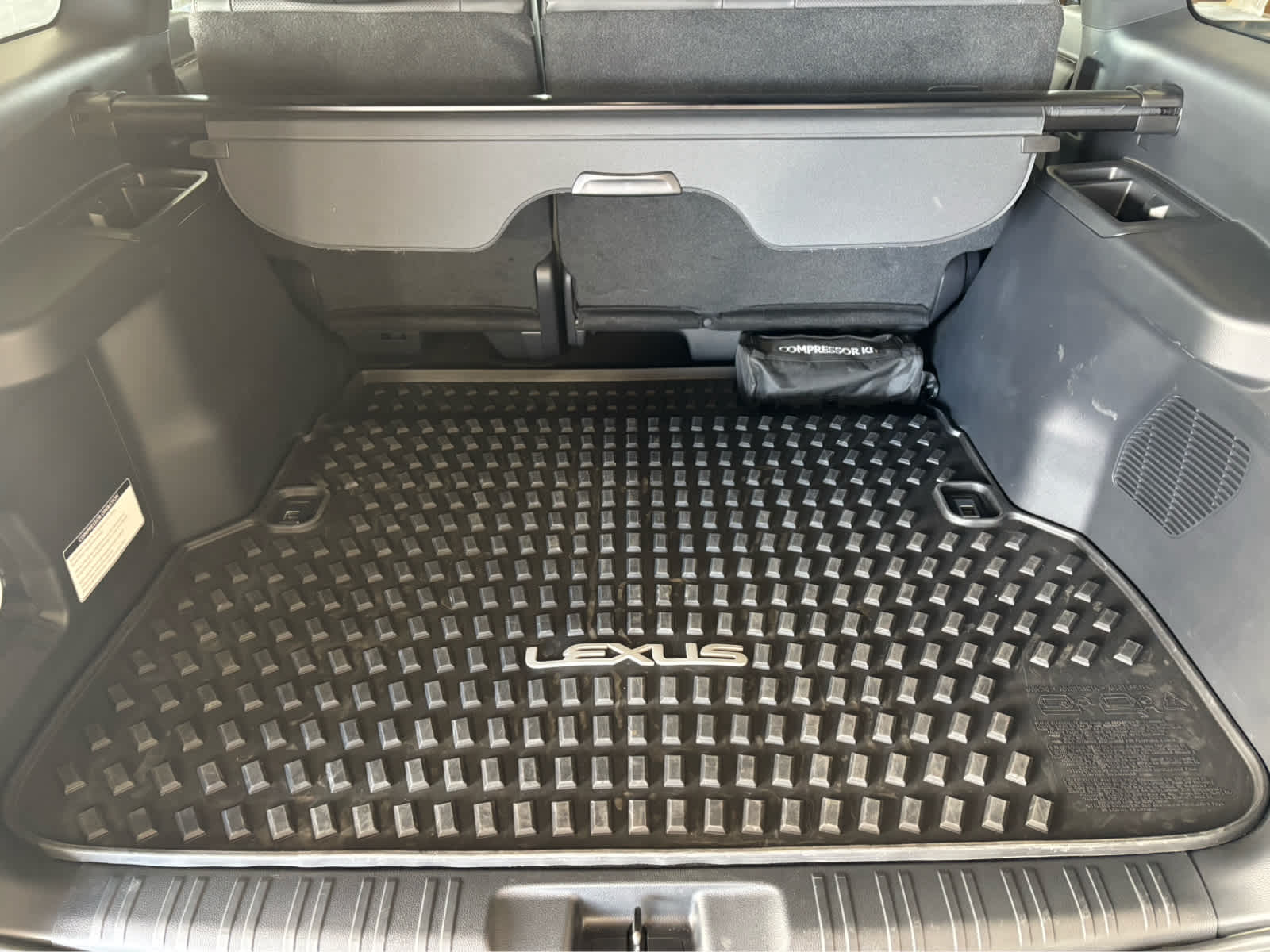 Used 2025  Lexus GX 550 Premium image 24