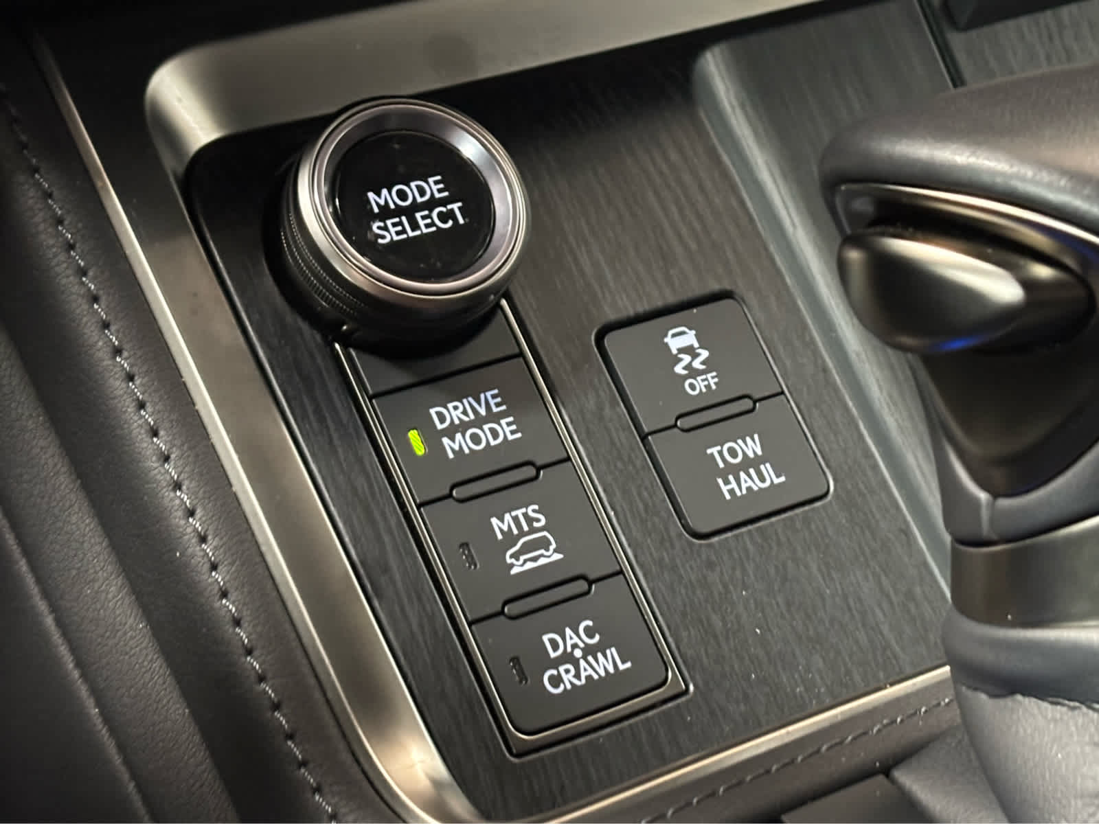 Used 2025  Lexus GX 550 Premium image 22