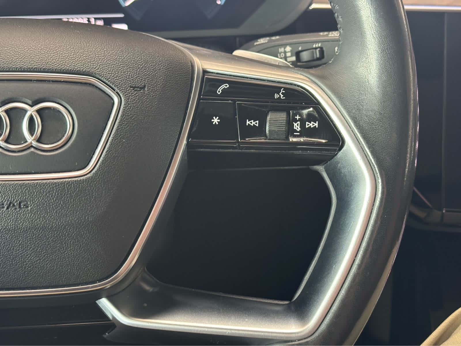 Used 2019 Mythos Black Metallic Audi Prestige image 15