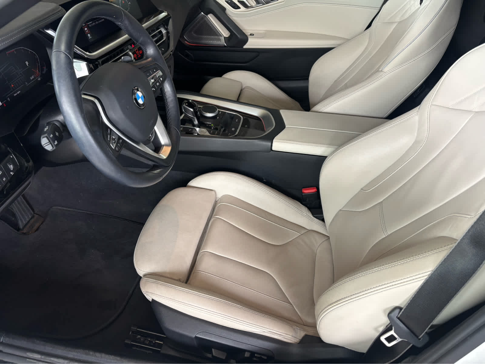 Used 2022 Mineral White Metallic BMW sDrive30i image 14