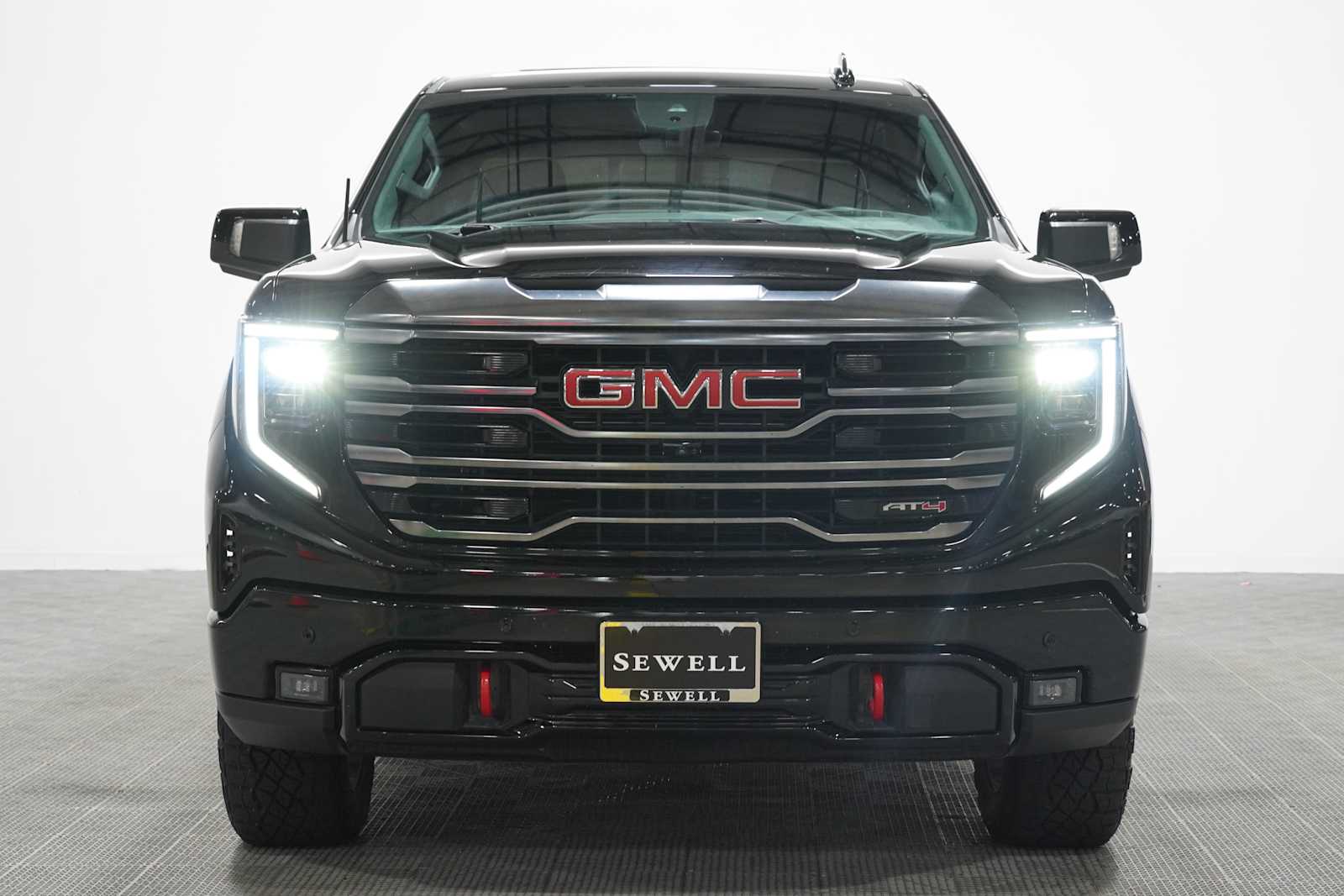 Used 2024 Onyx Black GMC AT4 image 2