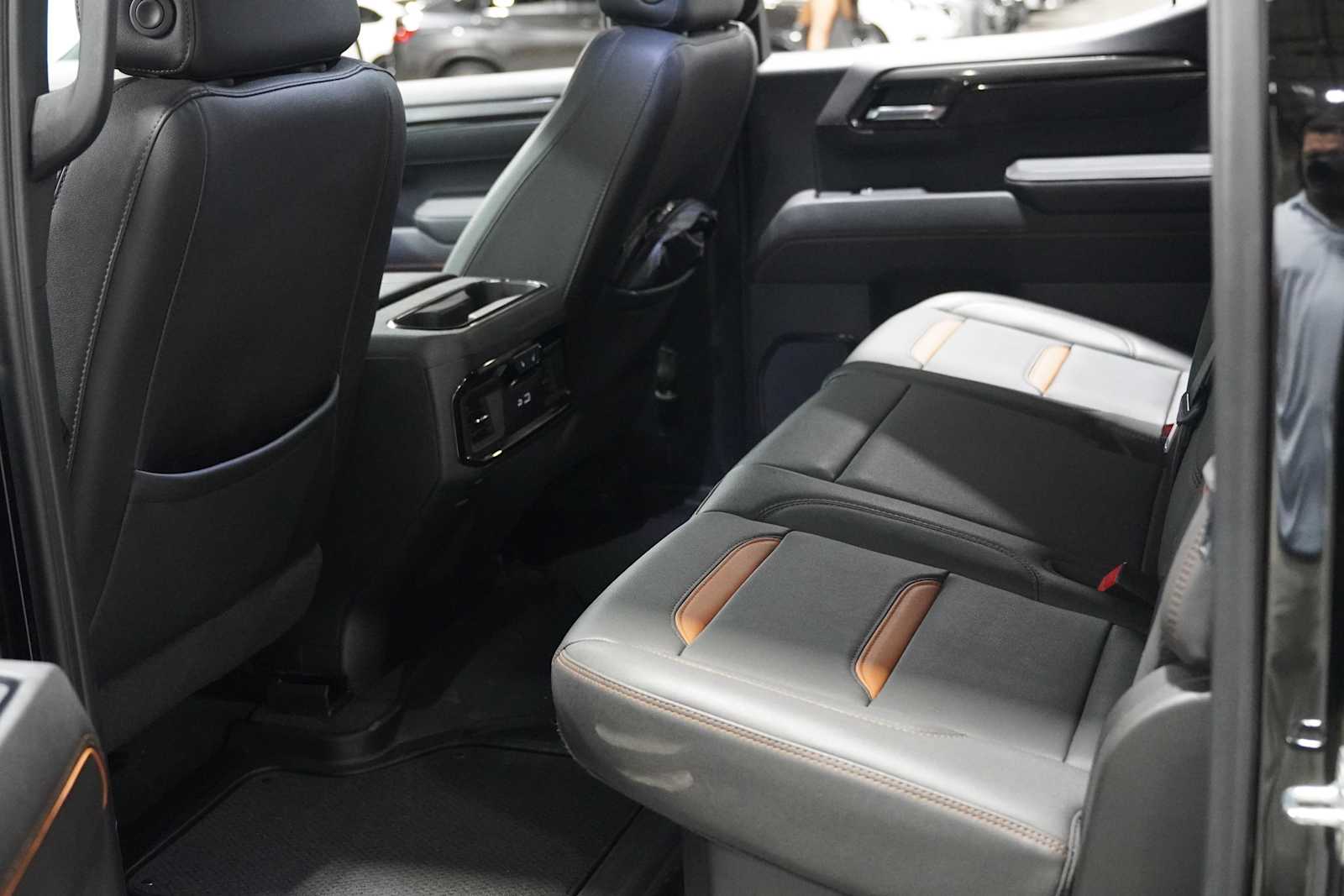 Used 2024 Onyx Black GMC AT4 image 21
