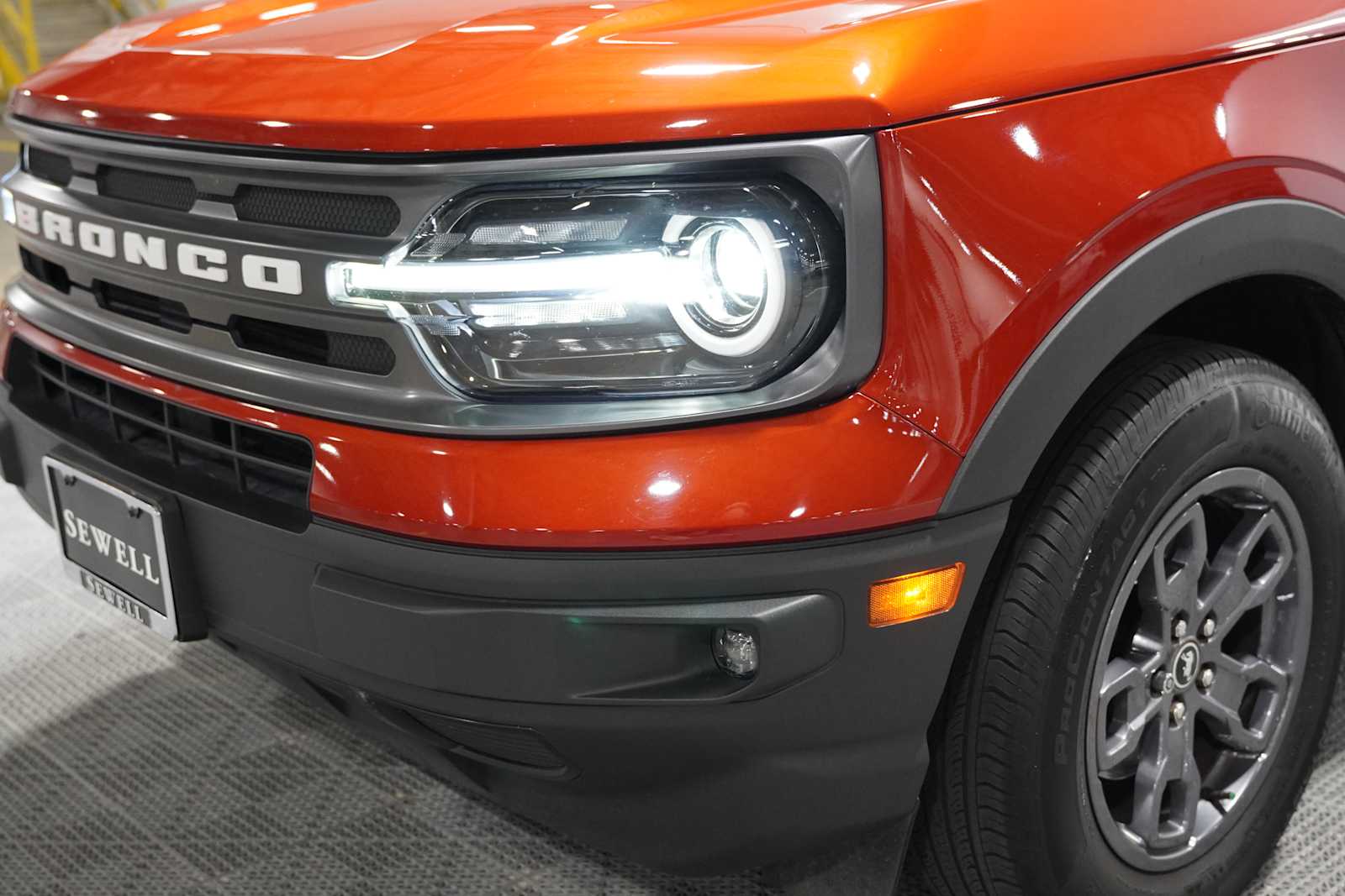 Used 2022 Hot Pepper Red Tinted Clearcoat Ford Big Bend image 7