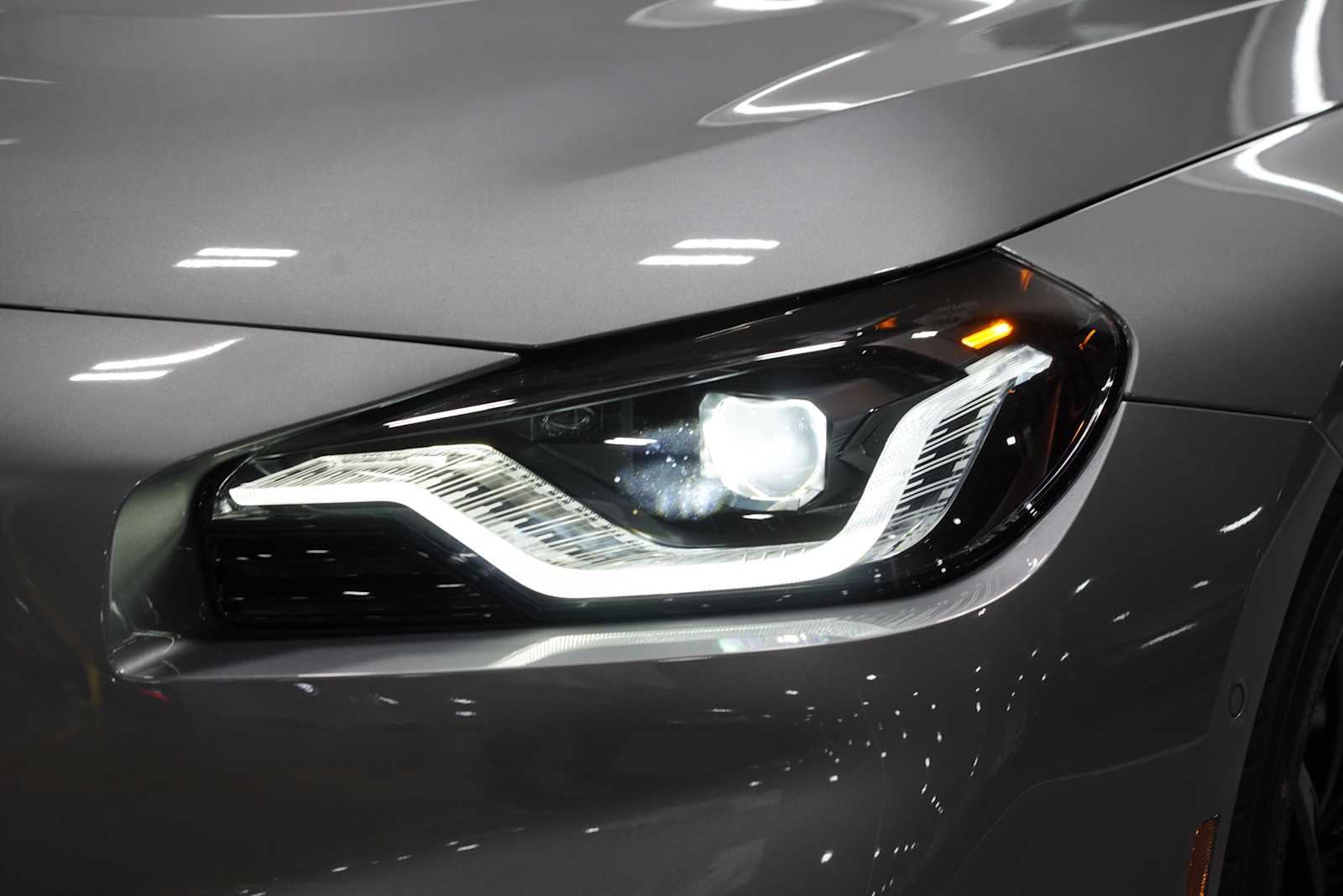 New 2026 Skyscraper Grey Metallic BMW  image 6