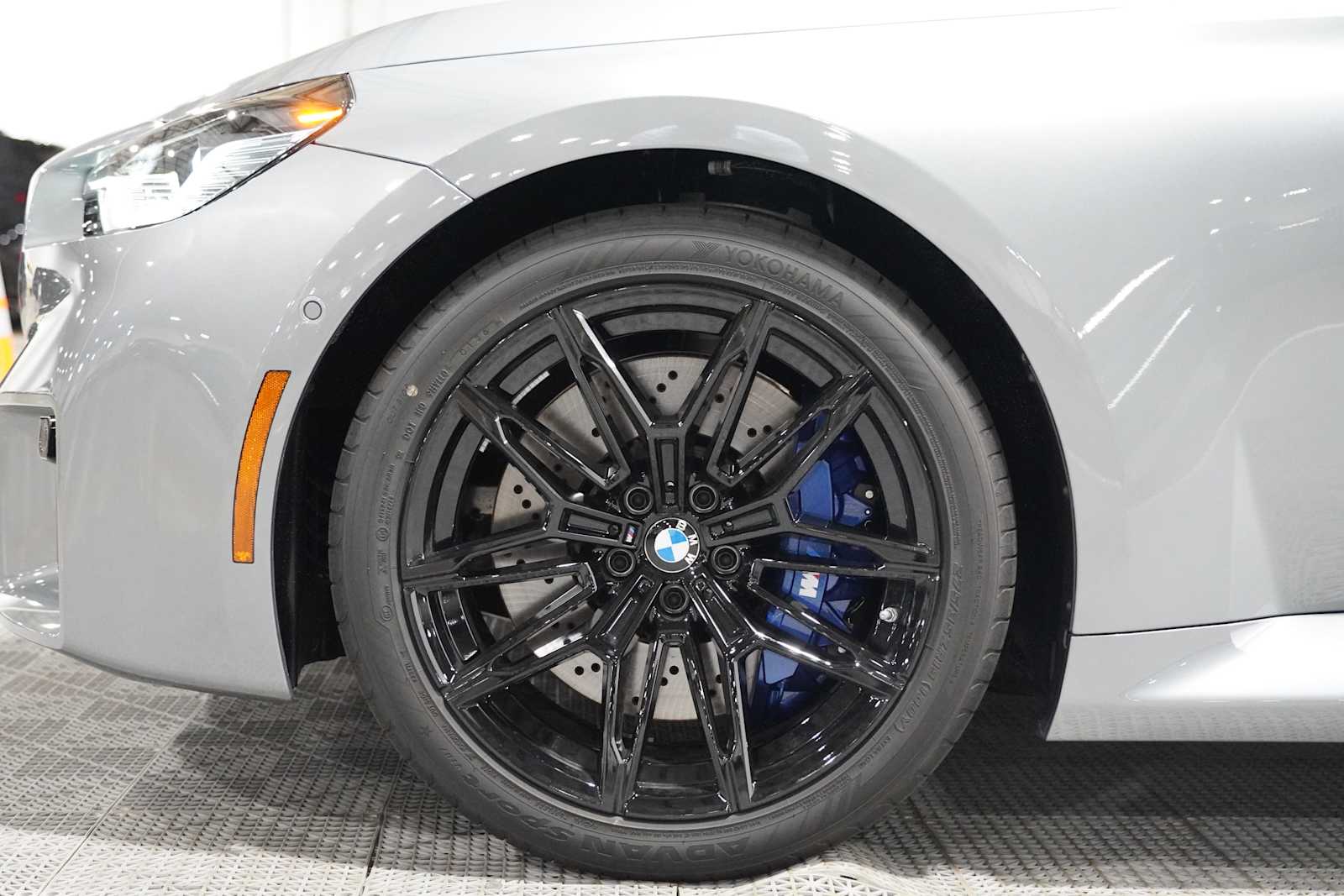 New 2026 Skyscraper Grey Metallic BMW  image 8