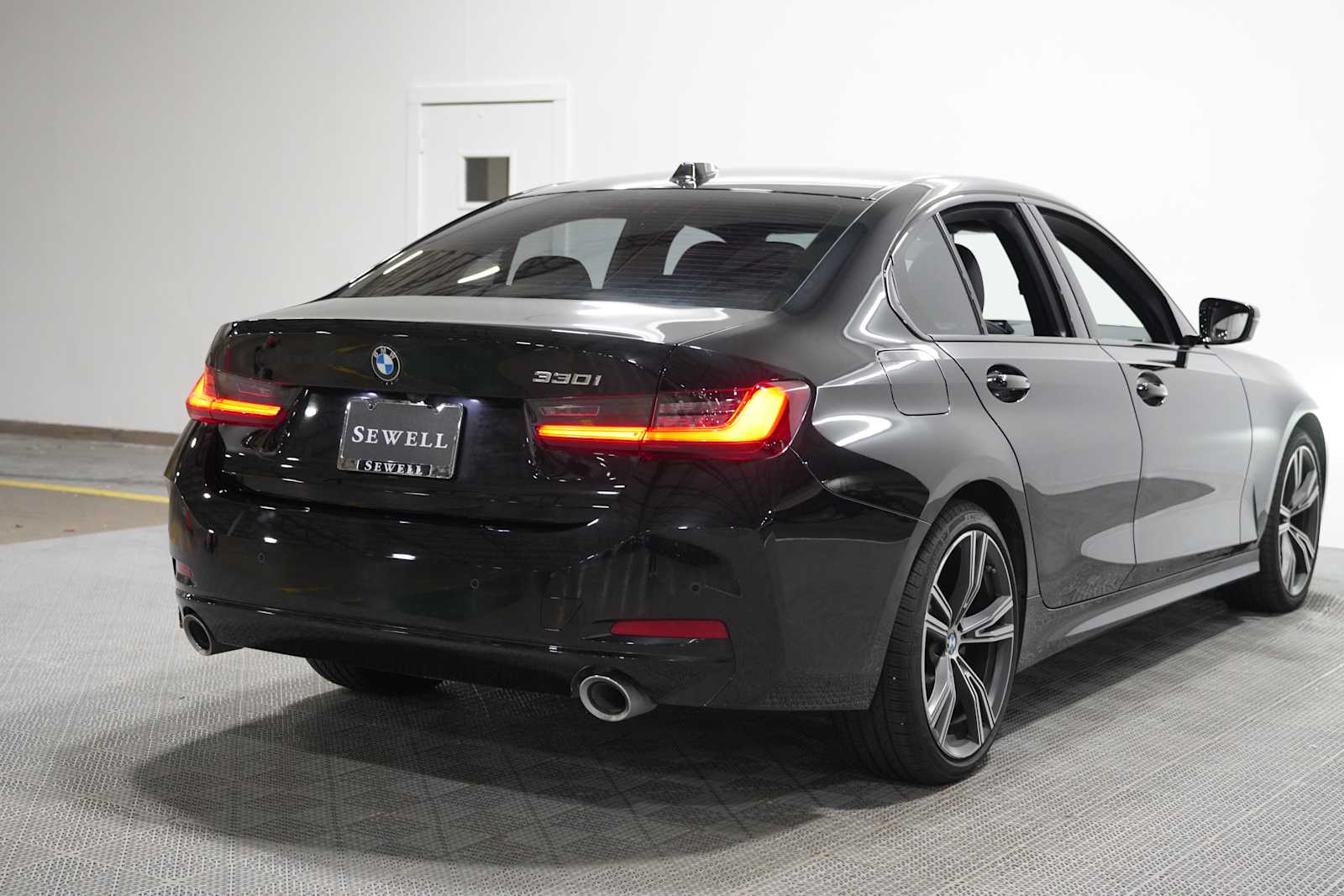 Certified Used 2023 Black Sapphire Metallic BMW 330i image 4