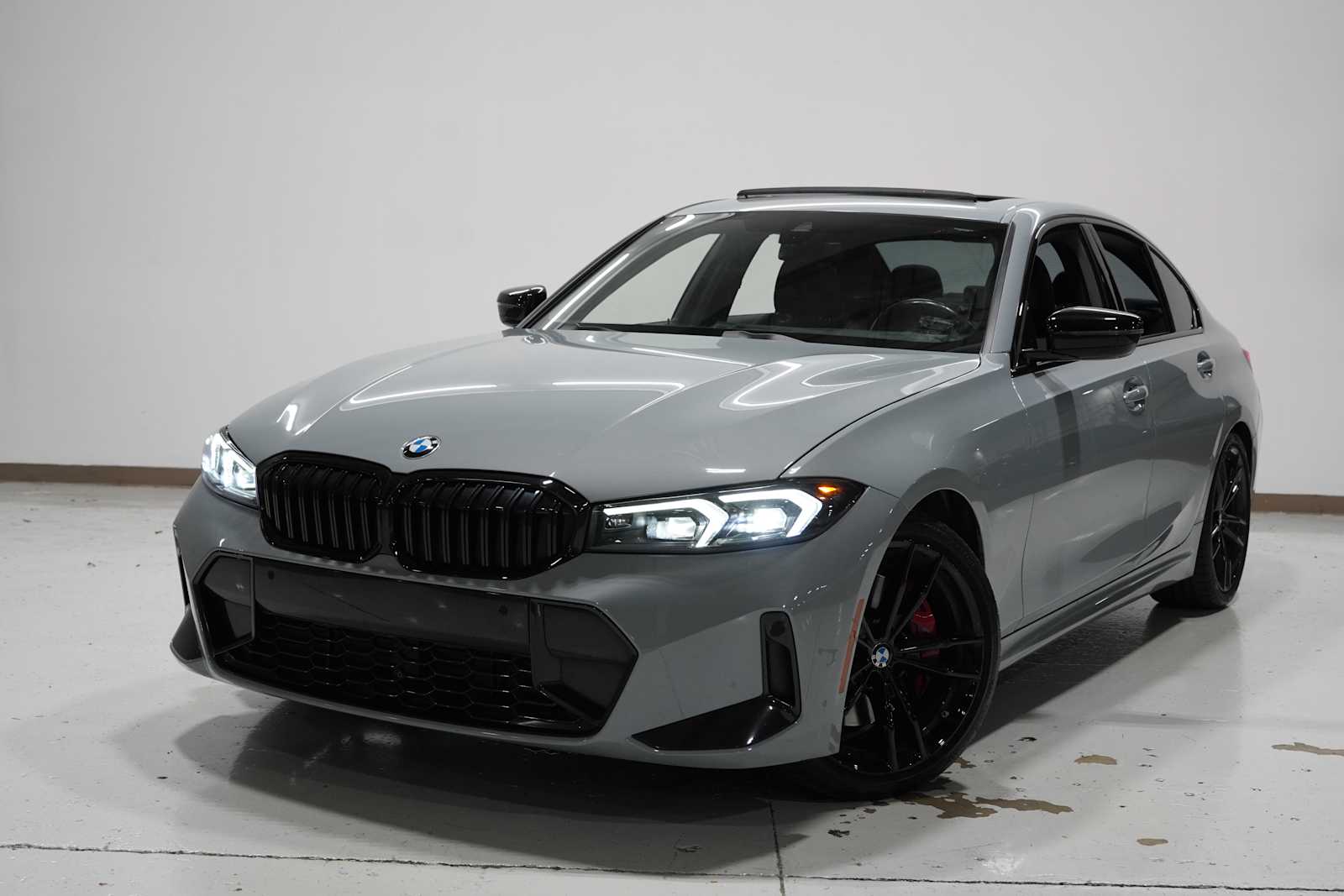 2023 BMW 3 Series 330i