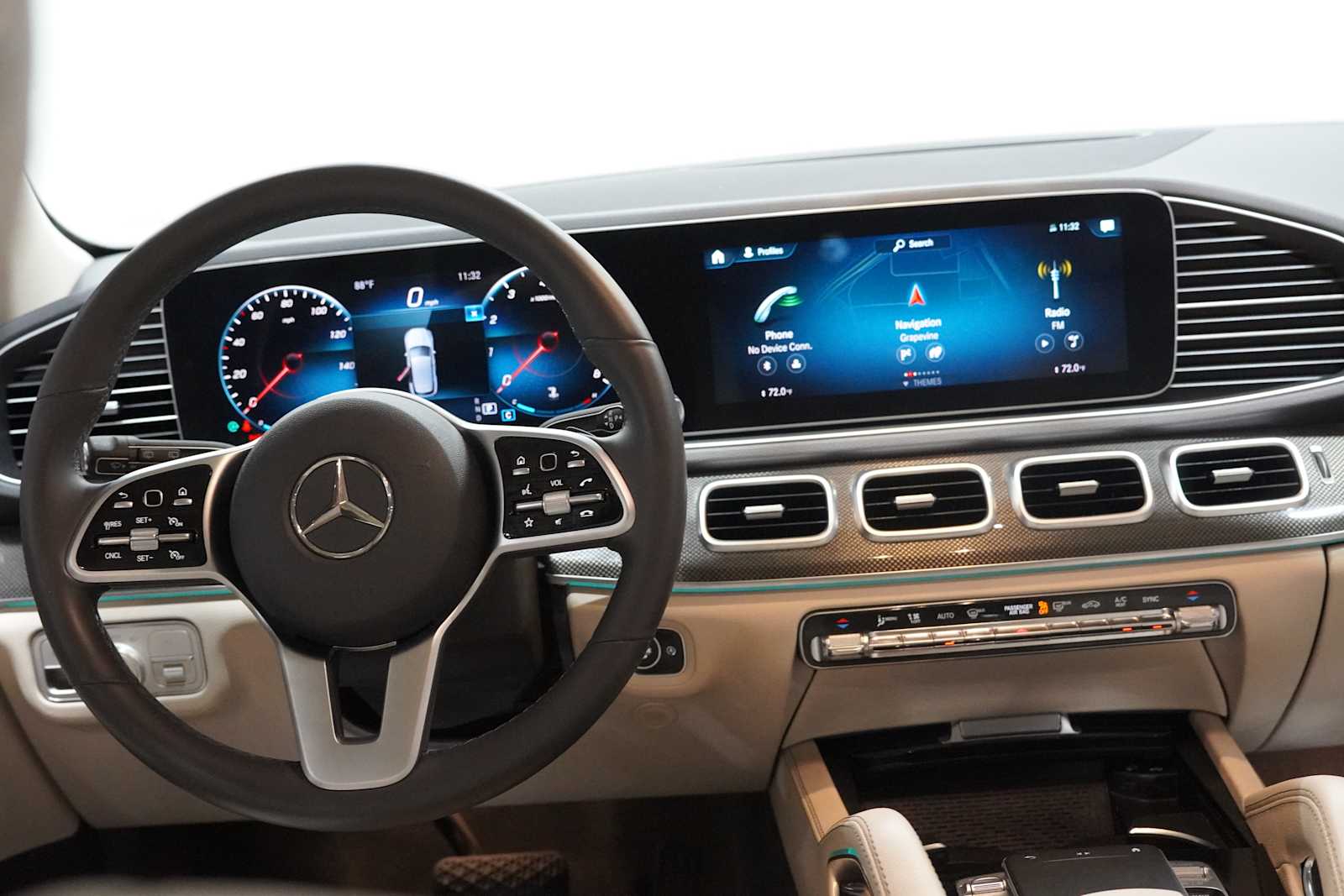 Used 2020 Polar White Mercedes-Benz GLE 350 image 20