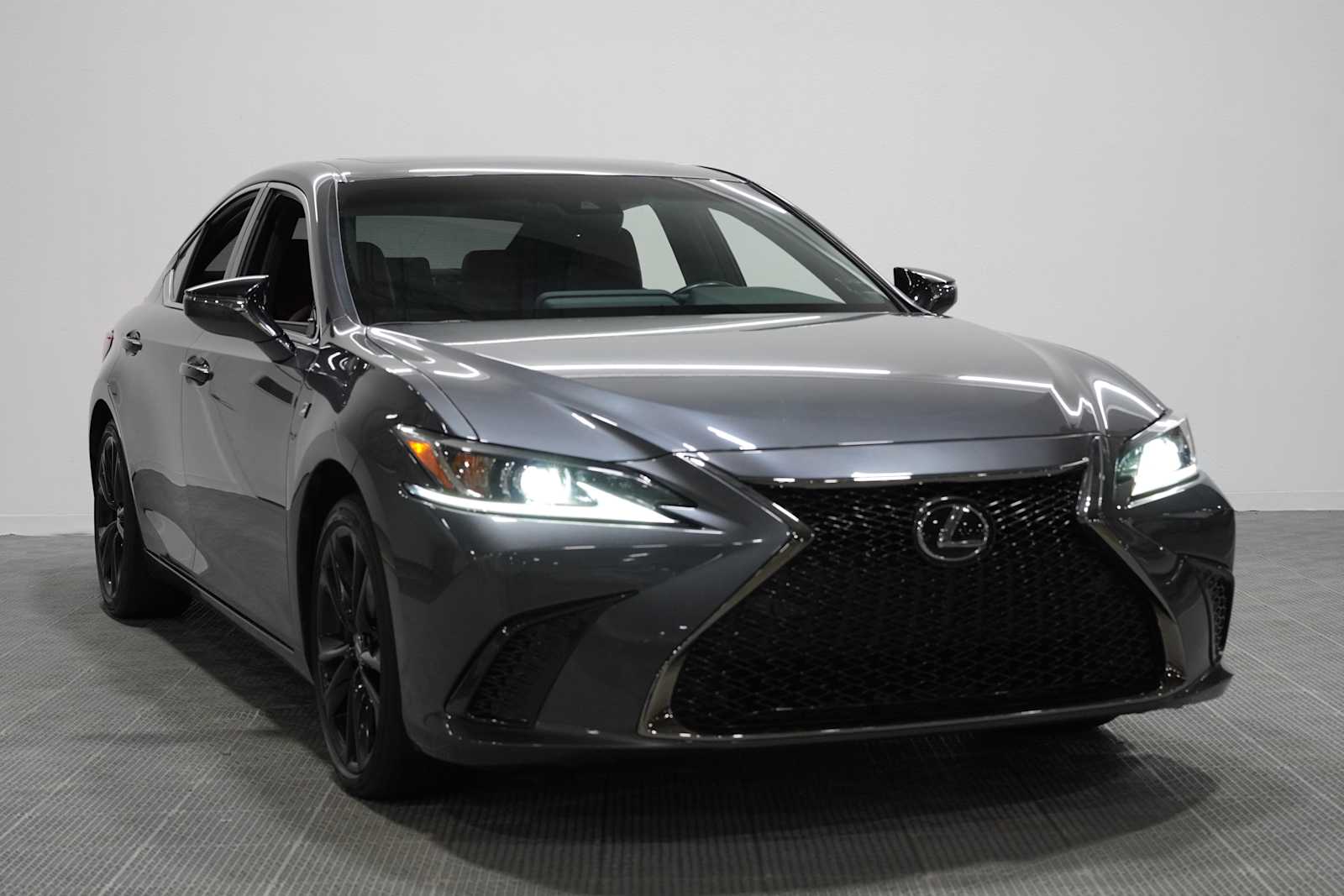 Used 2023 Cloudburst Gray Lexus F SPORT Handling image 3