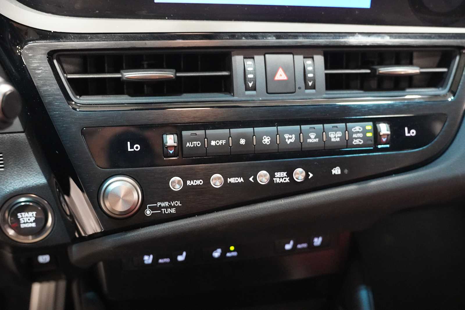 Used 2023 Cloudburst Gray Lexus F SPORT Handling image 18