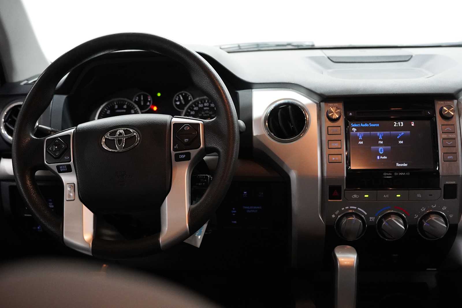 Used 2016 Silver Sky Metallic Toyota SR5 image 21