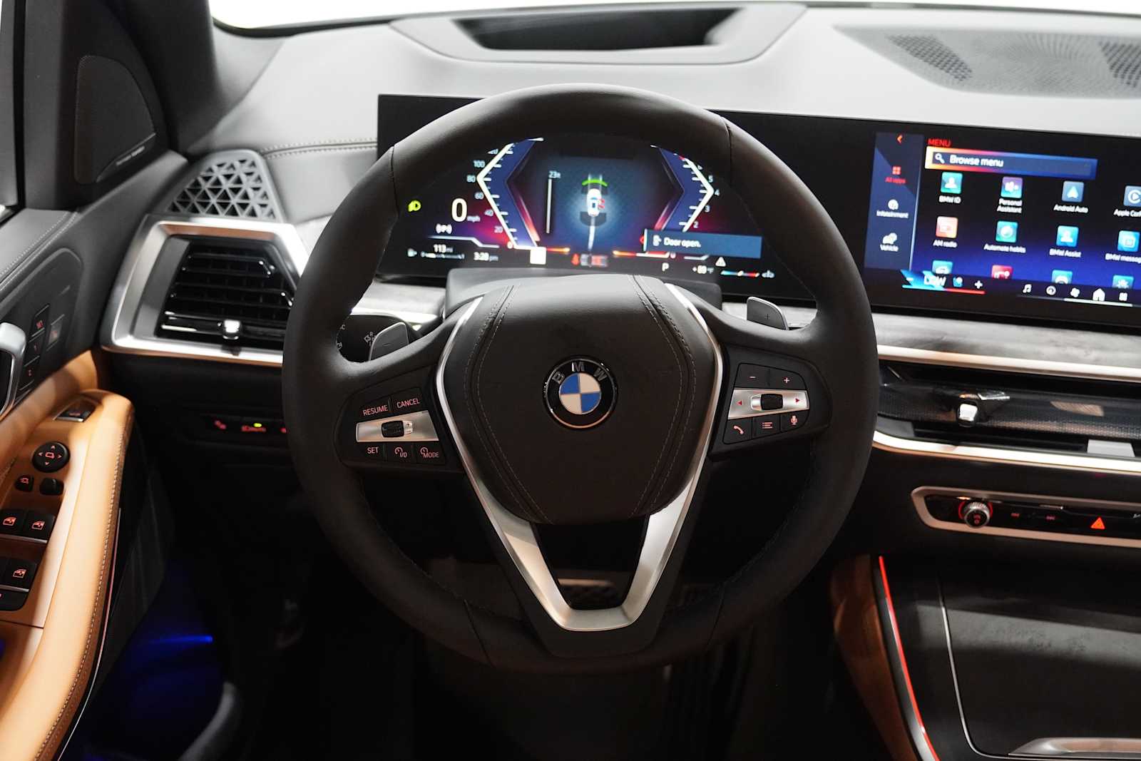 New 2026 Mineral White Metallic BMW sDrive40i image 13