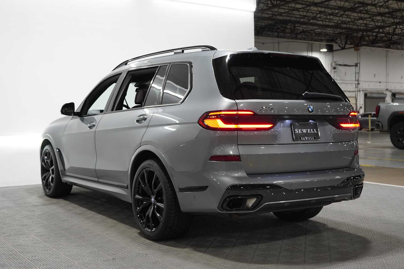 Certified Used 2024 Skyscraper Grey Metallic BMW xDrive40i image 3