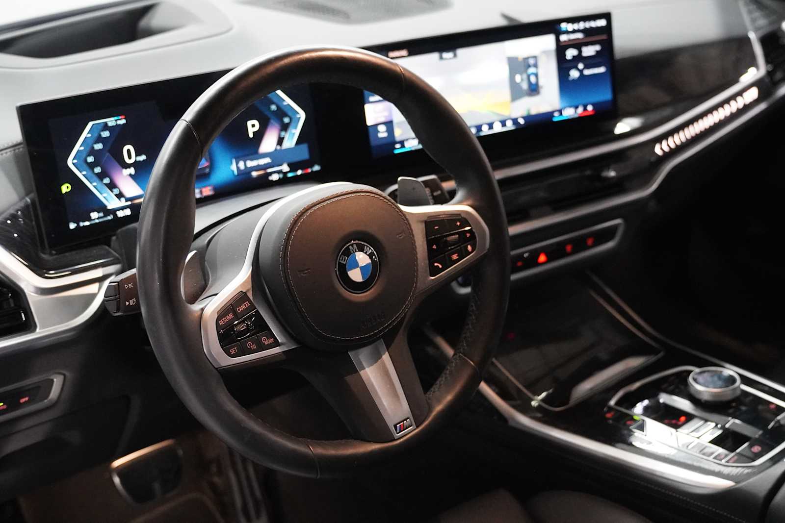 Certified Used 2025 Black Sapphire Metallic BMW xDrive40i image 10