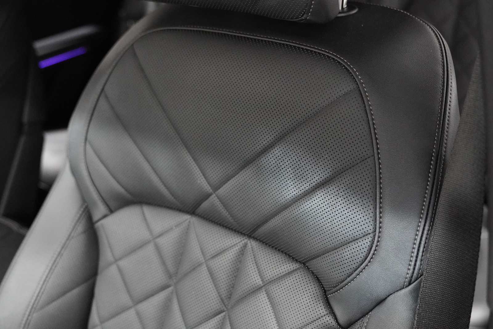 Used 2024 Skyscraper Grey Metallic BMW xDrive40i image 12