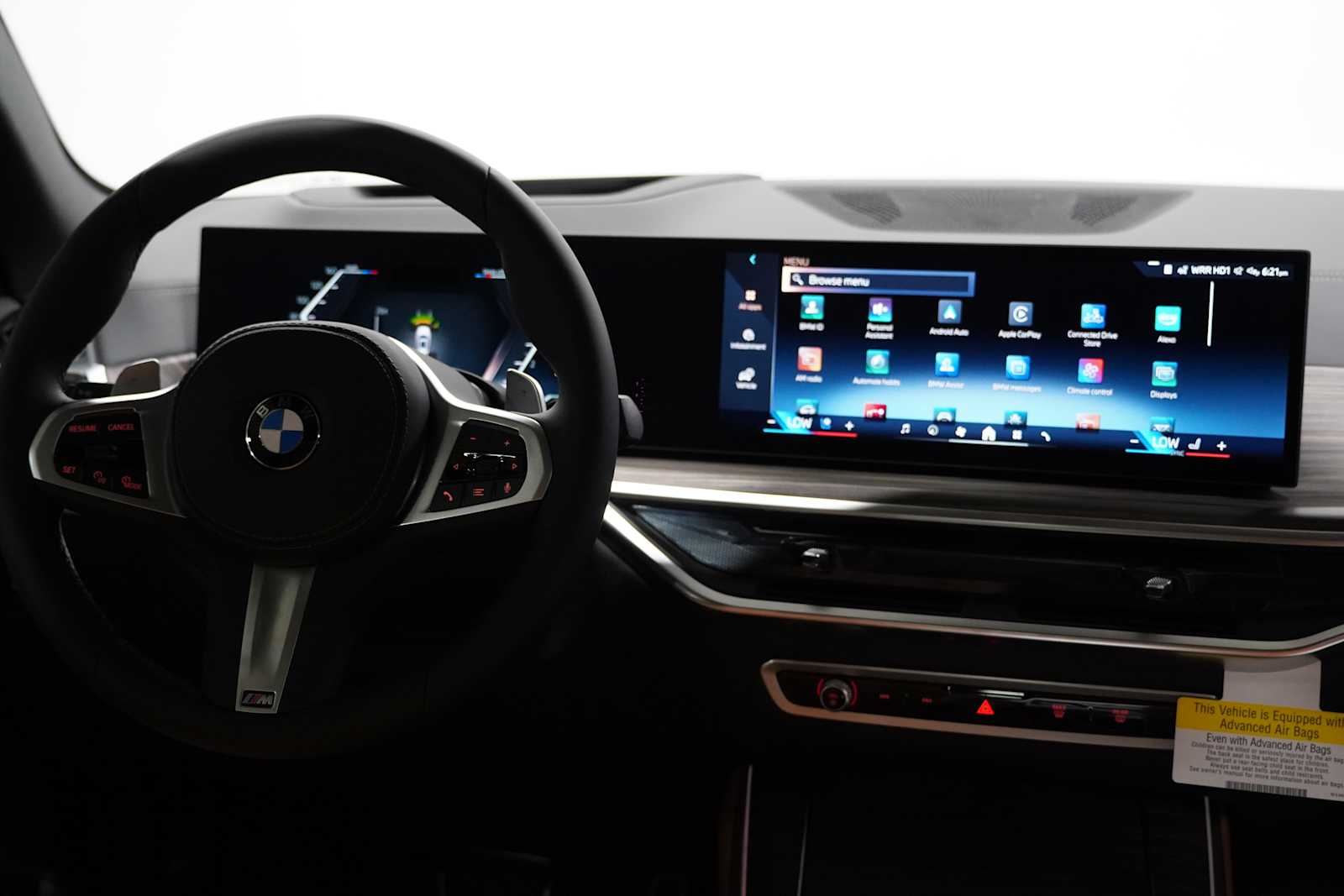 New 2026 Mineral White Metallic BMW xDrive40i image 10
