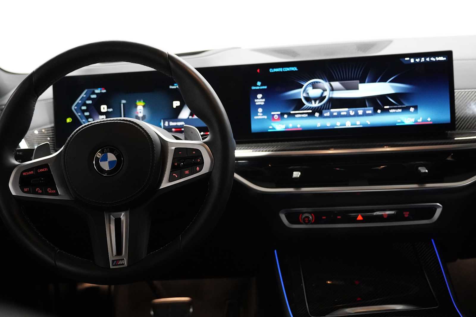 Used 2026 Mineral White Metallic BMW M60i image 25