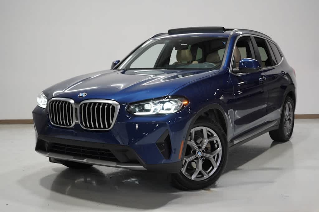 2023 BMW X3 30i's photo