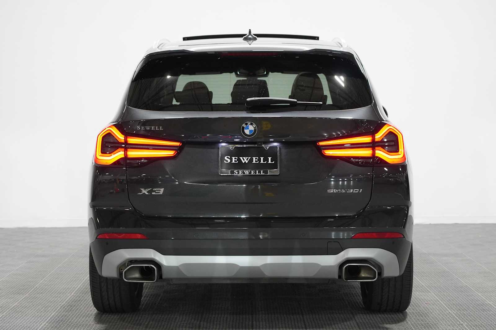 Certified Used 2024 Dark Graphite Metallic BMW sDrive30i image 5