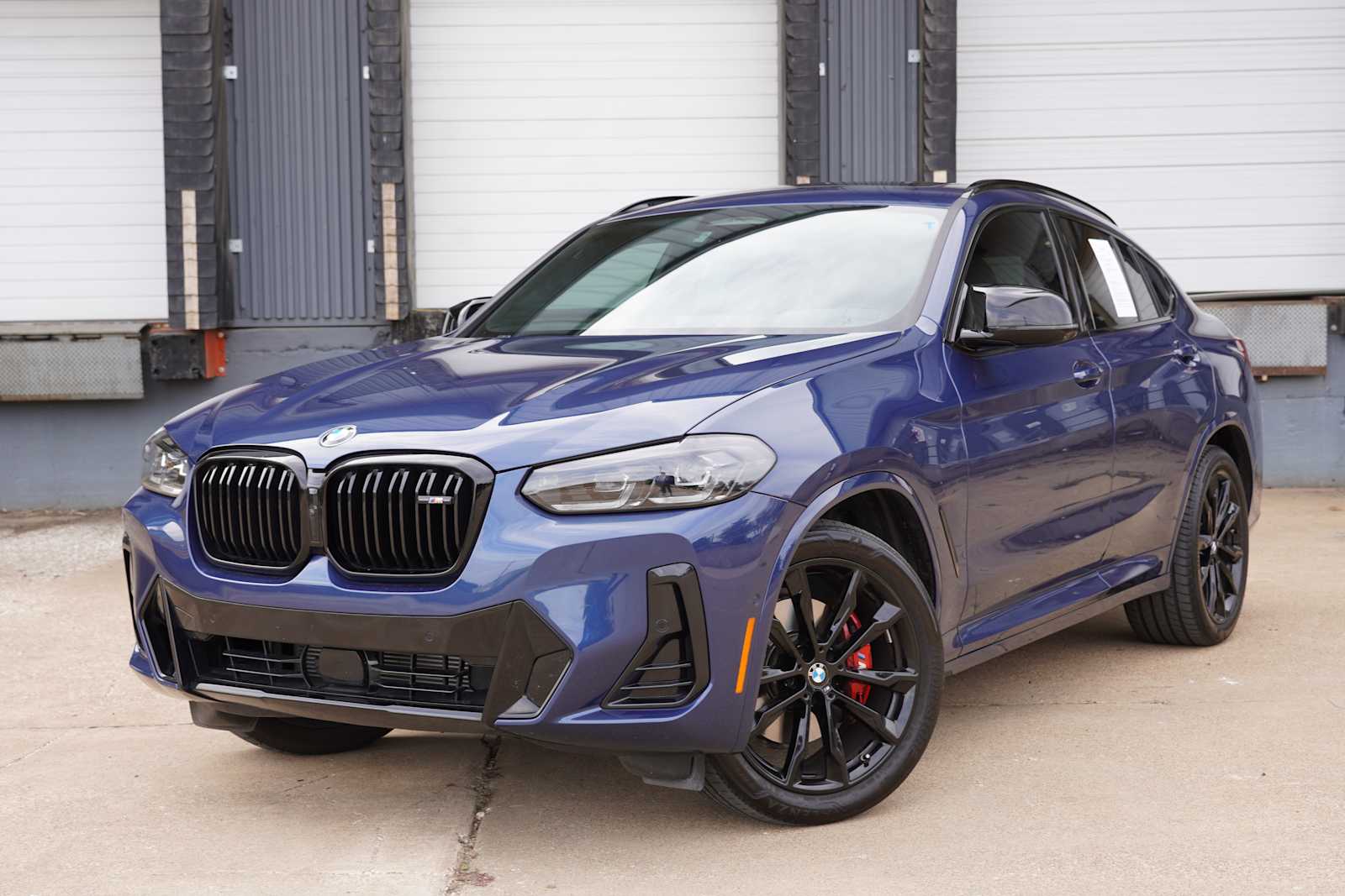 2023 BMW X4 M40i's photo