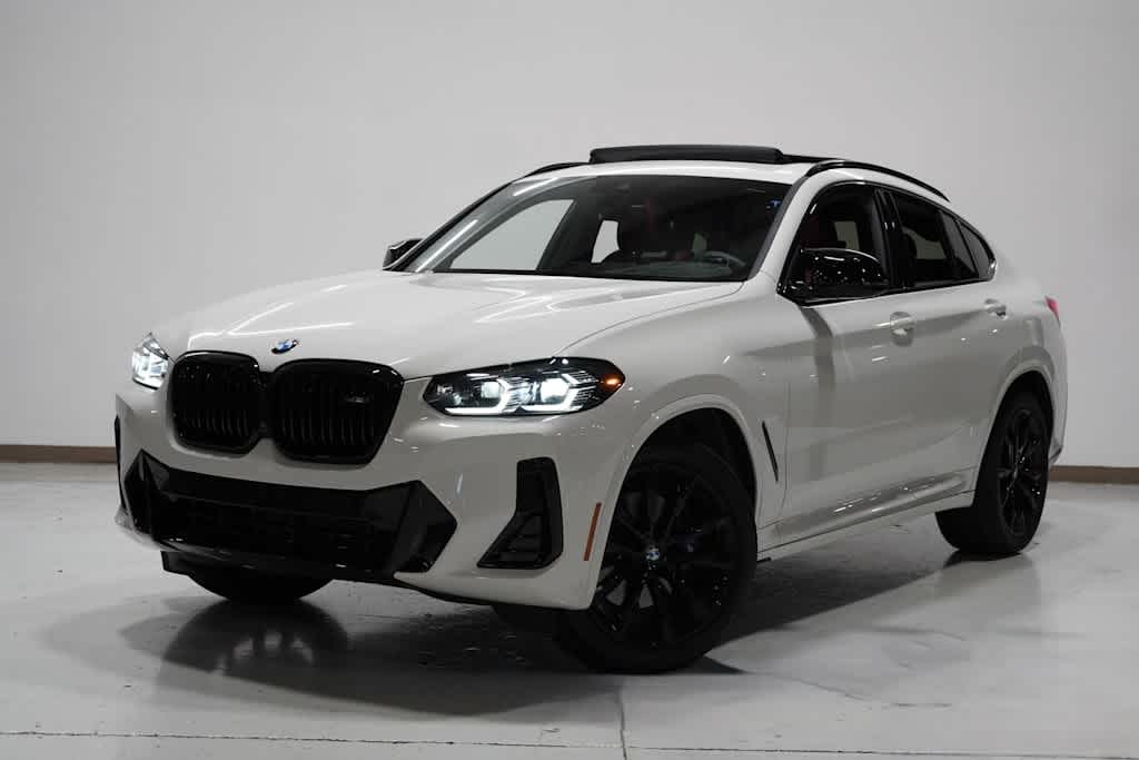 2024 BMW X4 M40i's photo