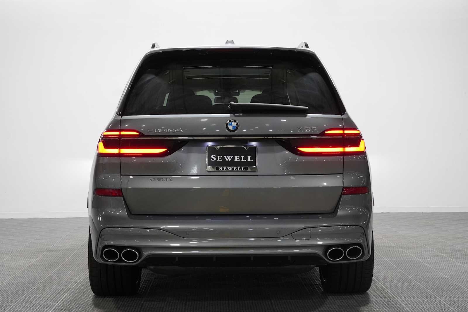New 2026 Skyscraper Grey Metallic BMW ALPINA XB7 image 5