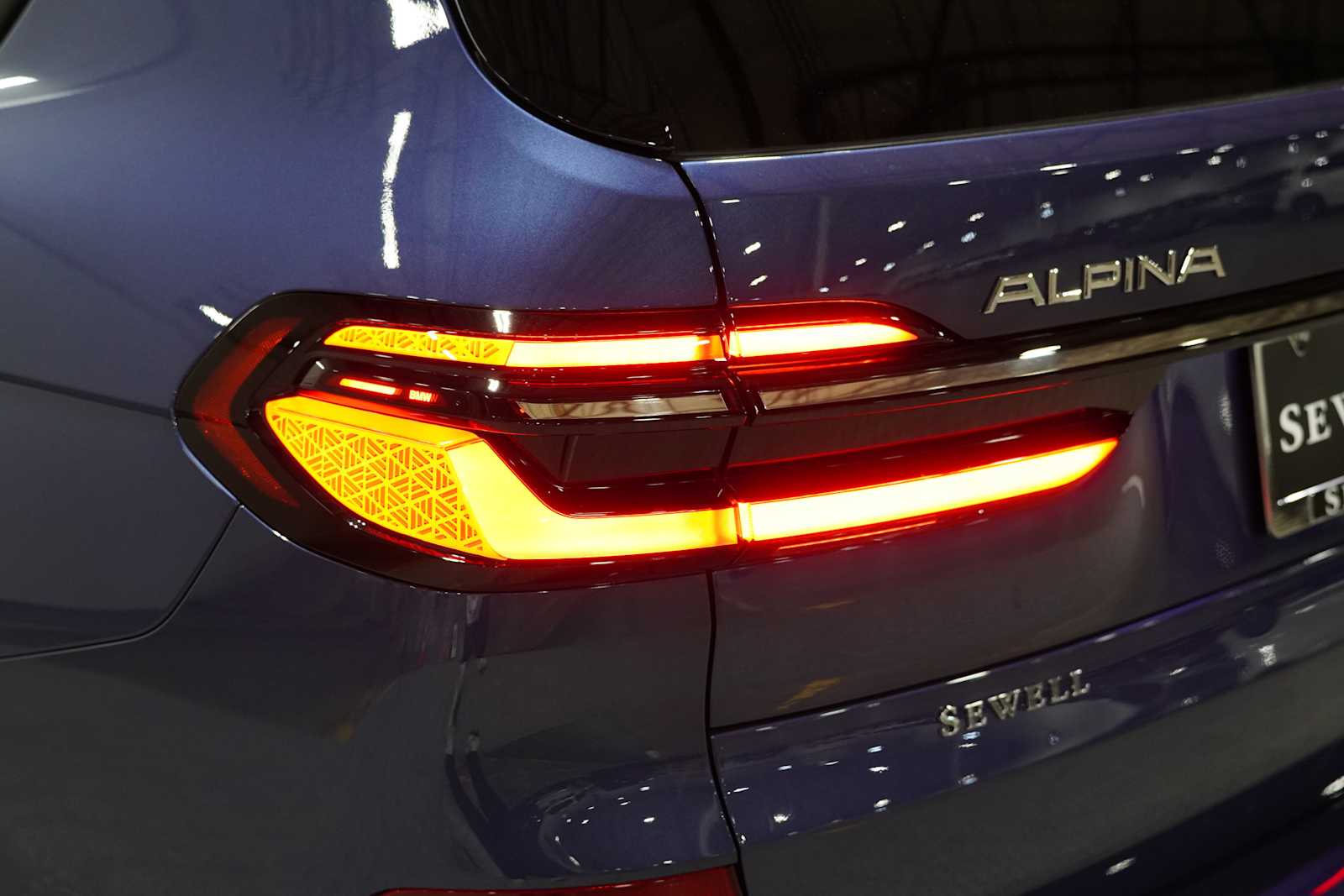 New 2026 ALPINA Blue Metallic BMW ALPINA XB7 image 9