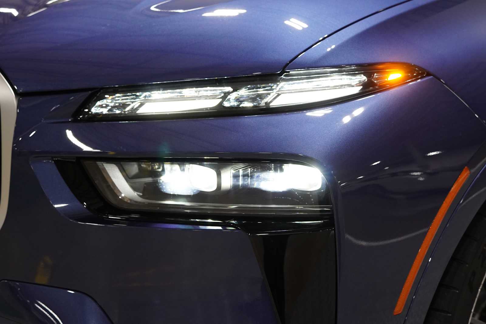 New 2026 ALPINA Blue Metallic BMW ALPINA XB7 image 5