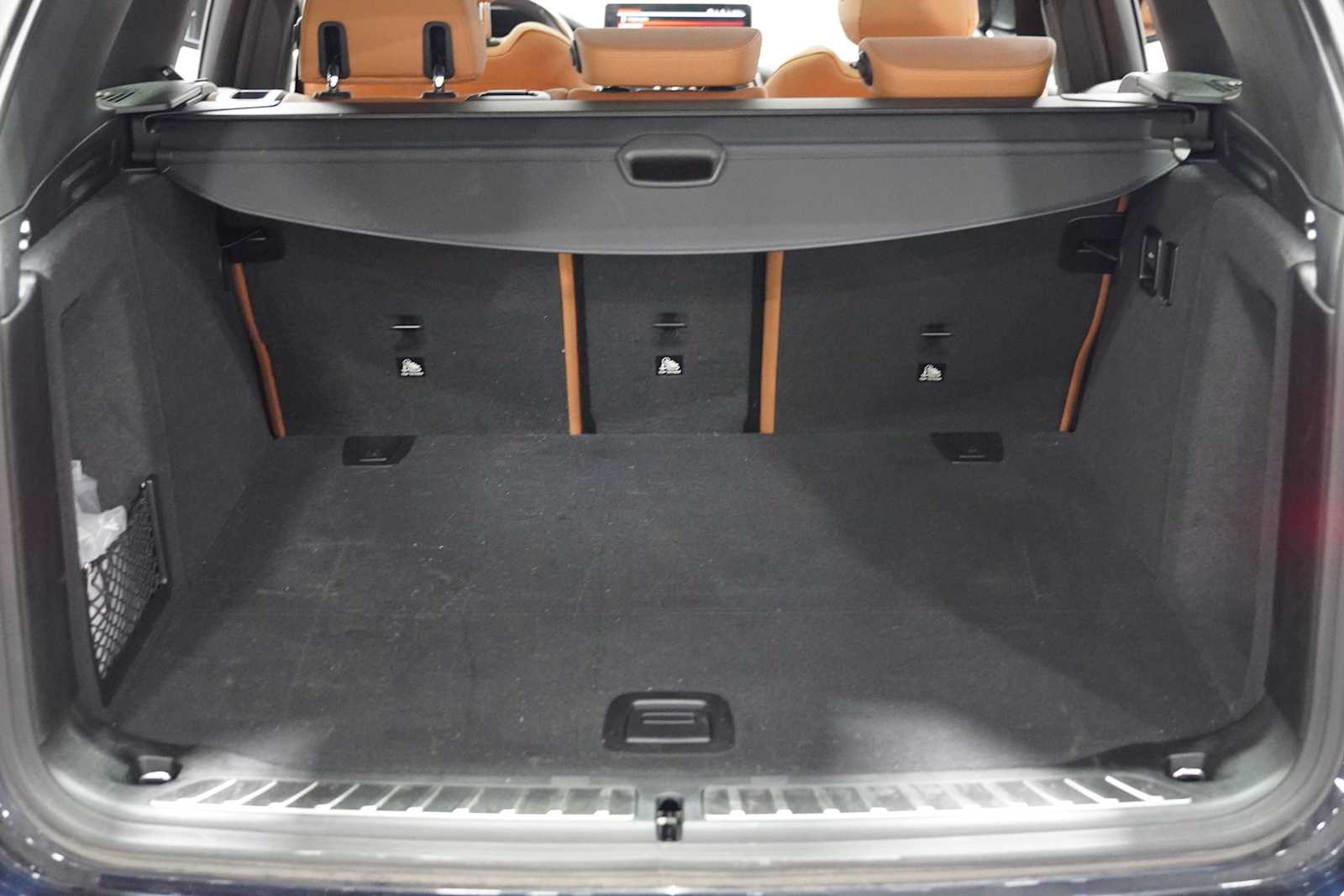 Used 2023 Carbon Black Metallic BMW xDrive30i image 25