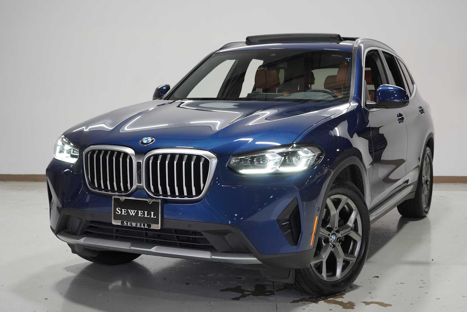 2023 BMW X3 30i