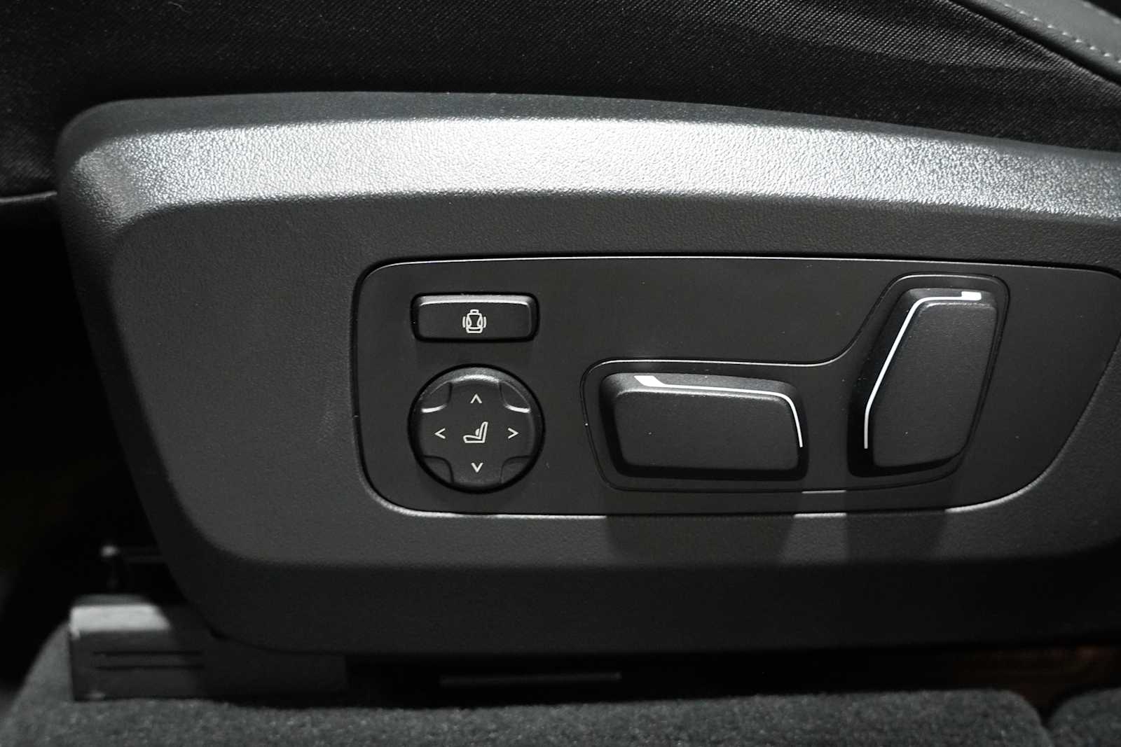 Used 2026 Skyscraper Grey Metallic BMW 30 xDrive image 13
