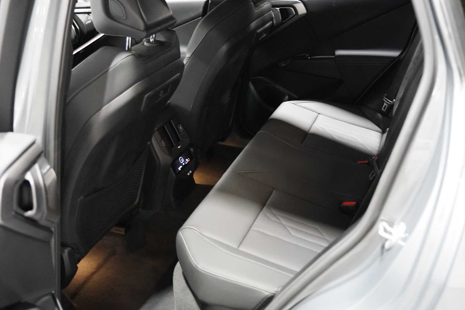 Used 2026 Skyscraper Grey Metallic BMW 30 xDrive image 22