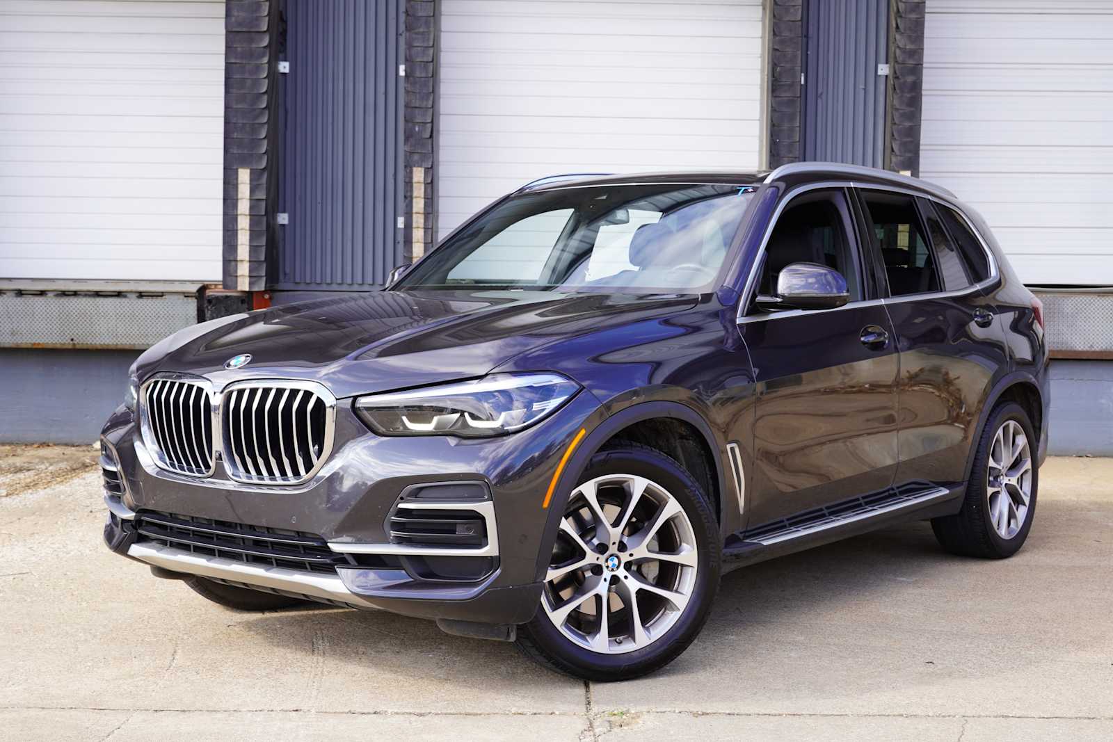 2023 BMW X5 40i's photo