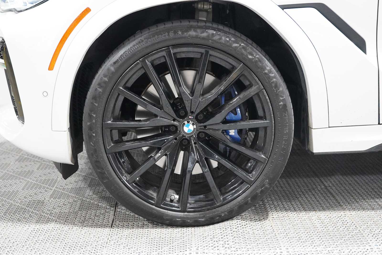 Used 2023 Mineral White Metallic BMW M50i image 8