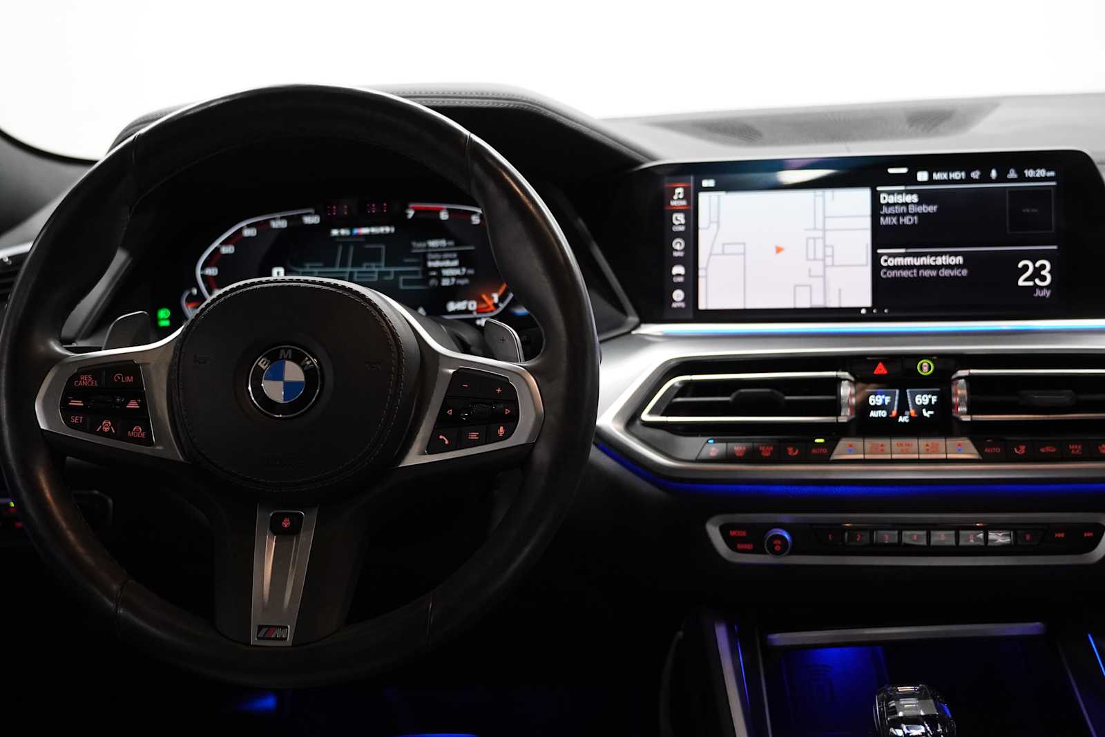 Used 2023 Mineral White Metallic BMW M50i image 23