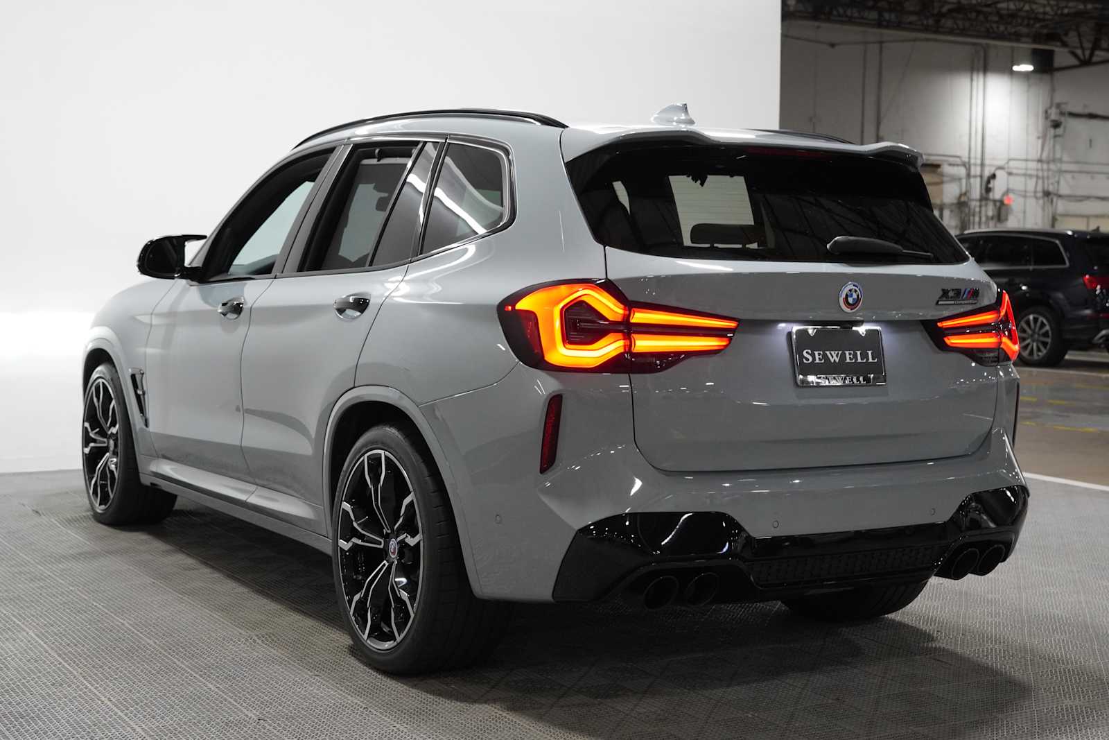 Used 2023 Brooklyn Grey Metallic BMW  image 6