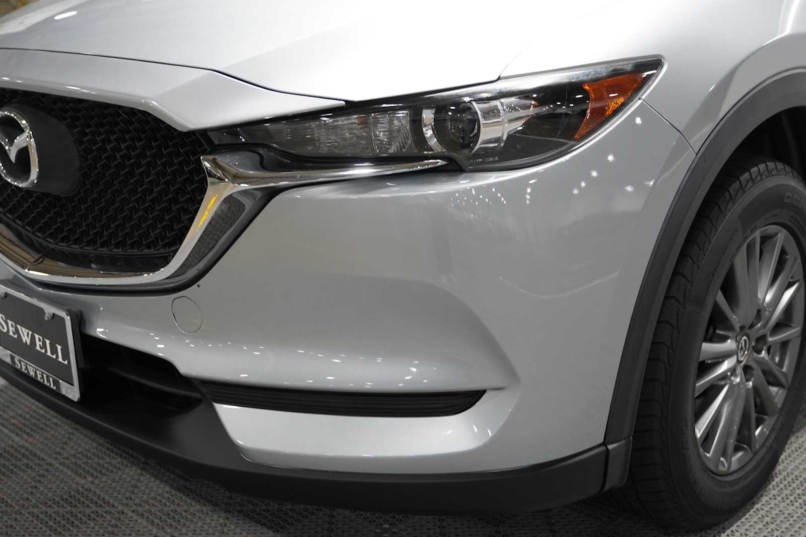 Used 2018 Sonic Silver Metallic Mazda Sport image 8