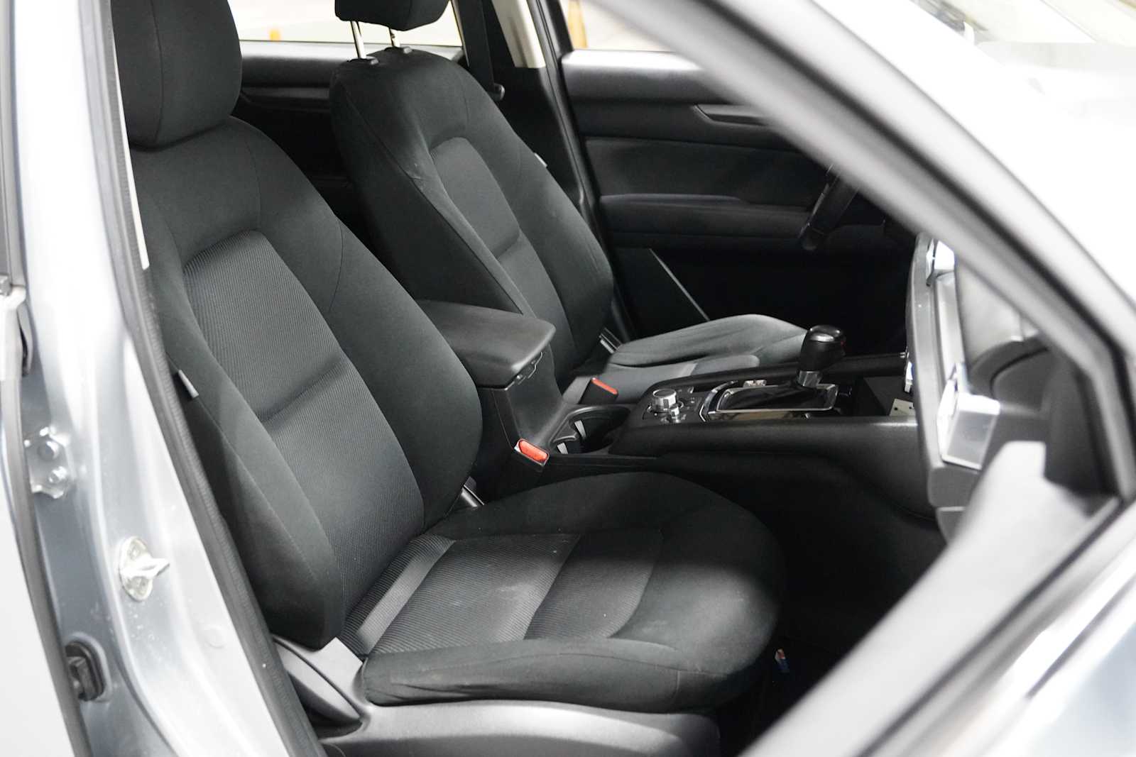 Used 2018 Sonic Silver Metallic Mazda Sport image 12