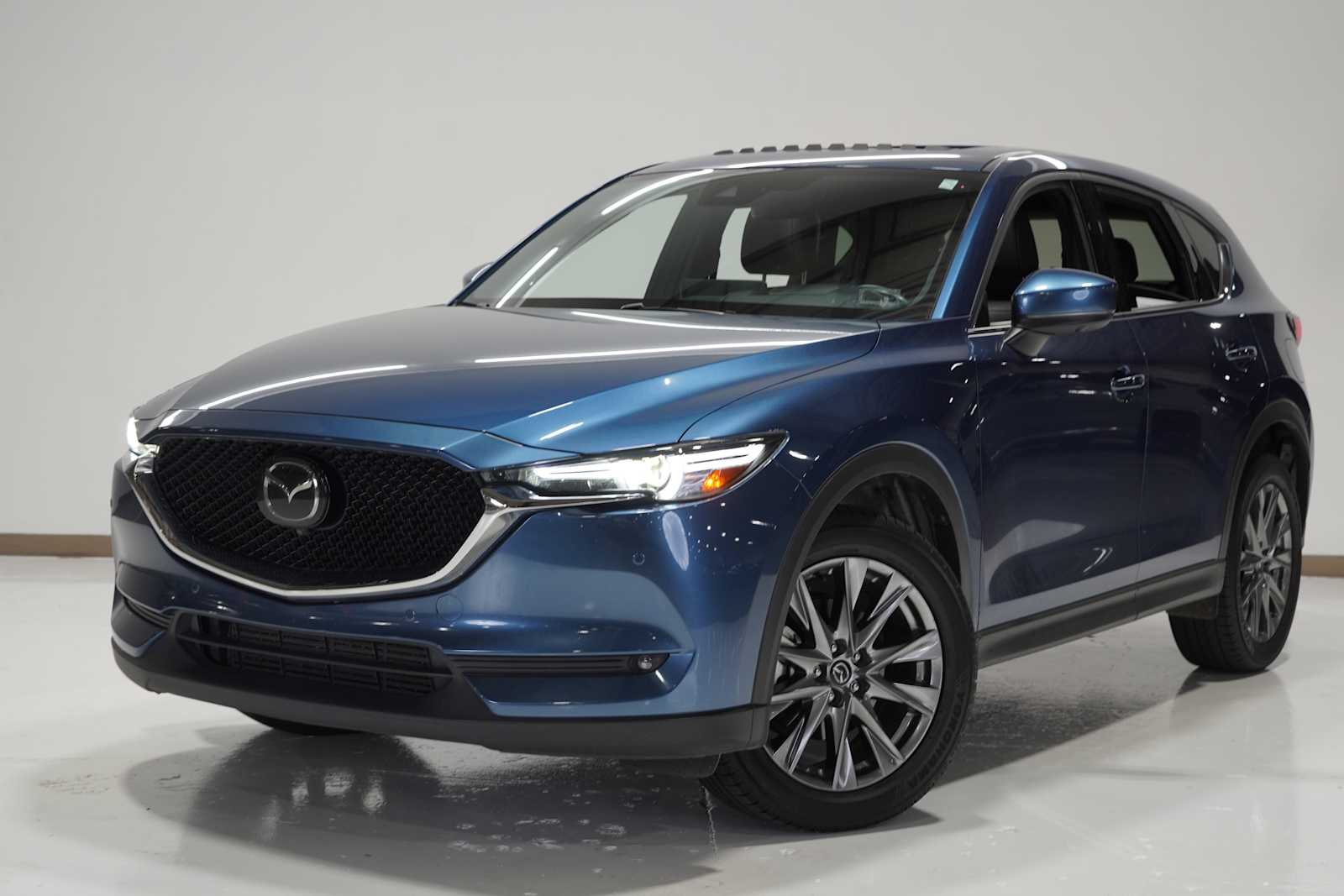 2021 Mazda CX-5 Signature's photo