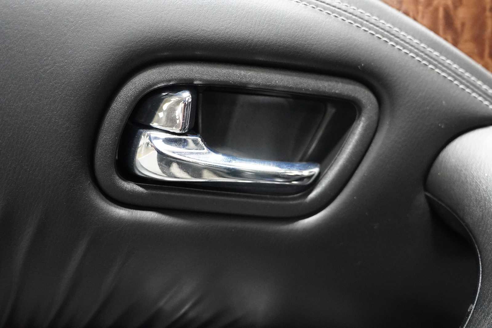 Used 2017 Hermosa Blue Nissan Platinum image 11