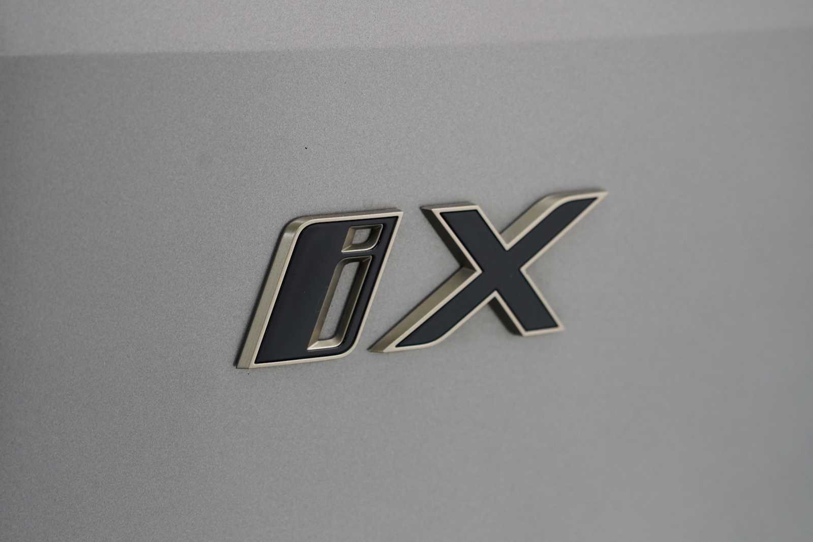Certified Used 2024 Oxide Grey Metallic BMW M60 image 10