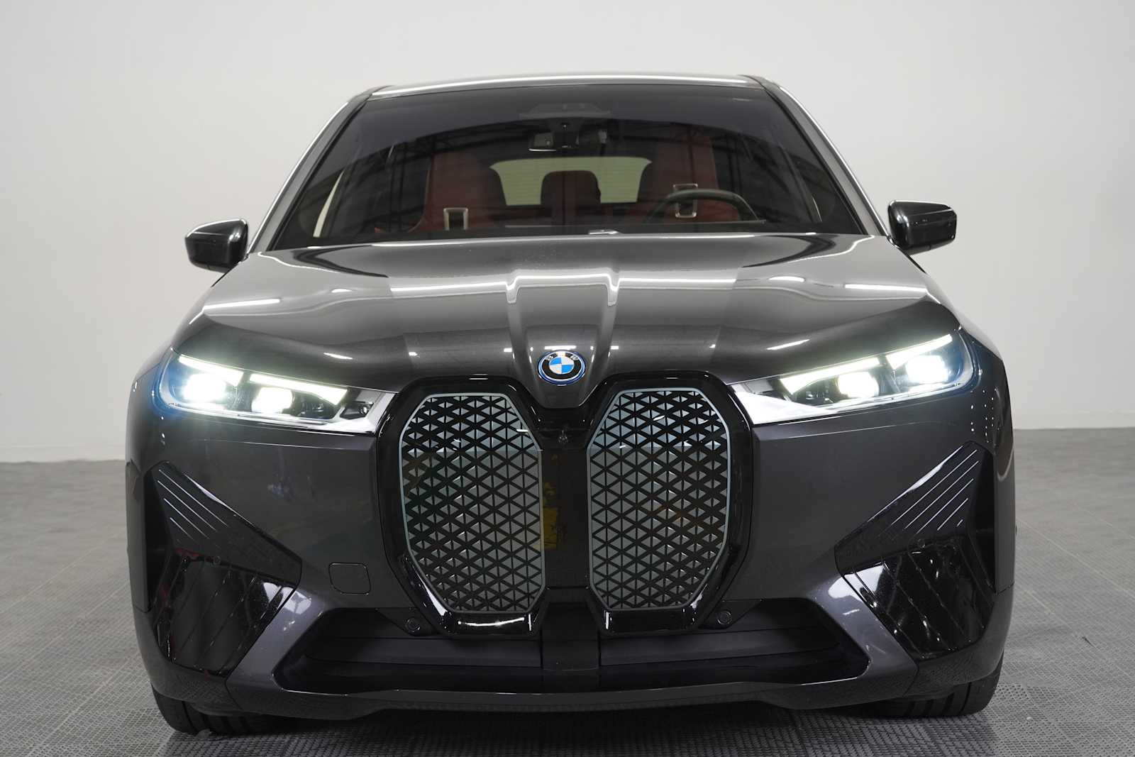 Used 2023 BMW iX Base with VIN WB533CF08PCM31123 for sale in Plano, TX