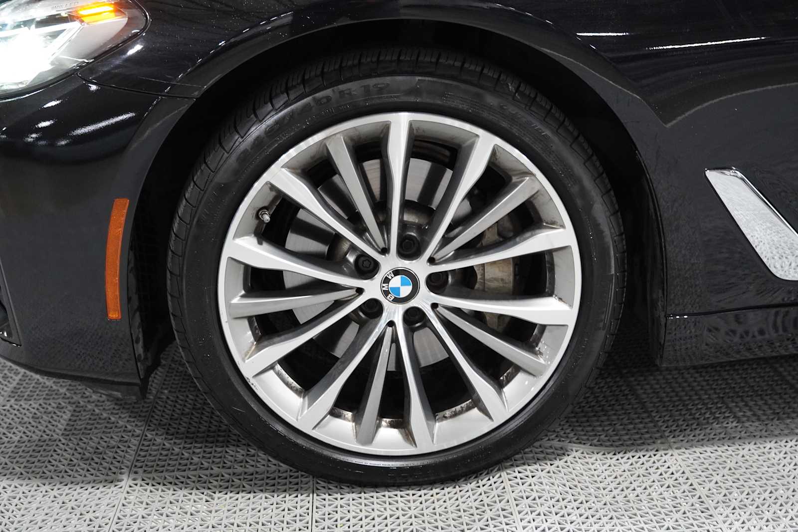 Certified Used 2022 Black Sapphire Metallic BMW 530i xDrive image 8