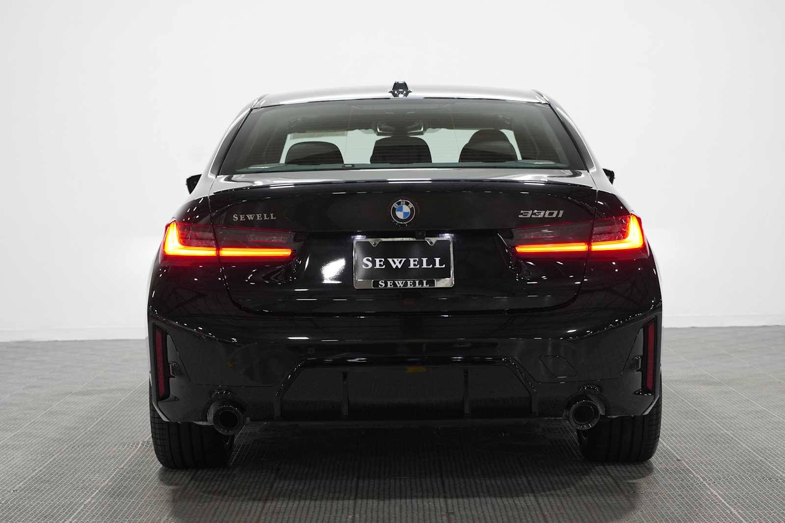 New 2026 Black Sapphire Metallic BMW 330i image 5