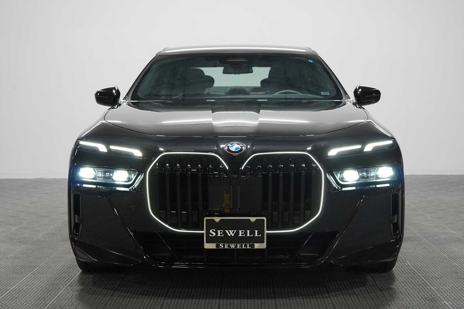 Certified Used 2026 Black Sapphire Metallic BMW 740i xDrive image 2