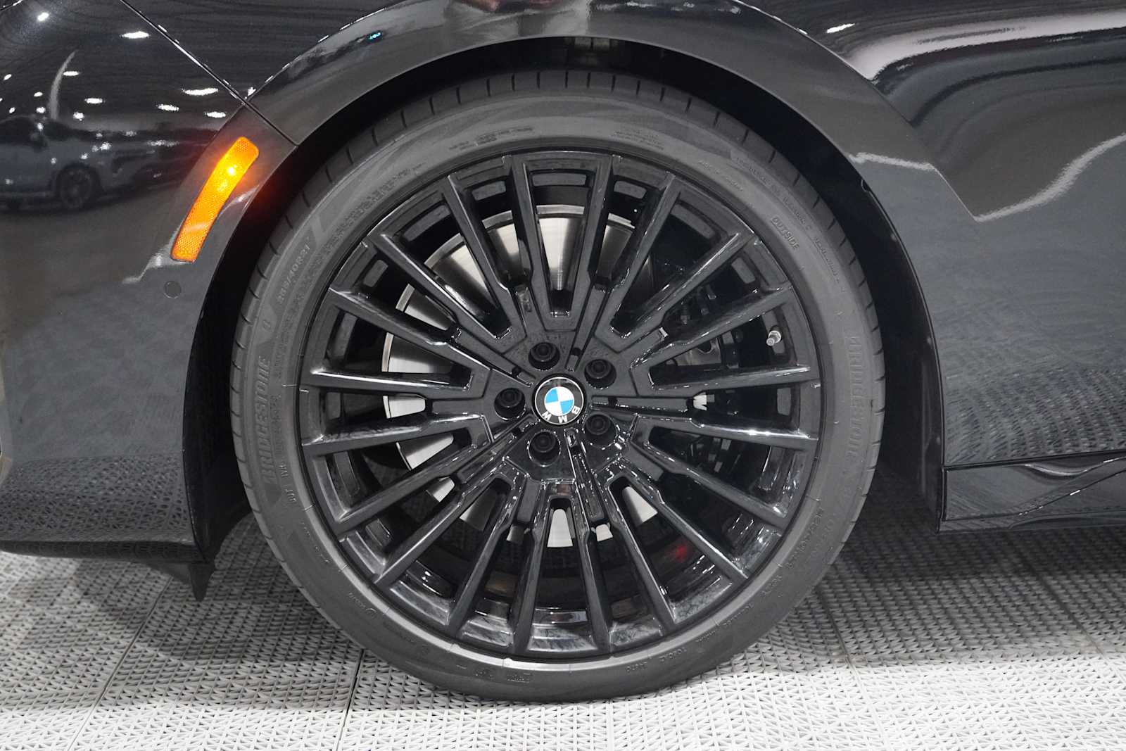 Certified Used 2026 Black Sapphire Metallic BMW 760i xDrive image 8