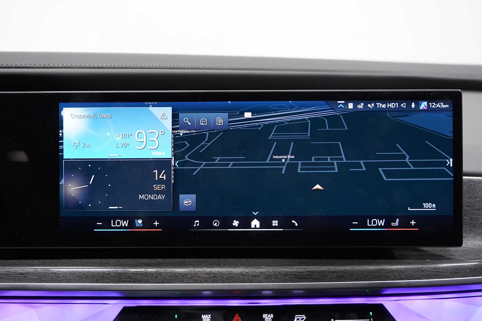 Certified Used 2026 Black Sapphire Metallic BMW 760i xDrive image 15
